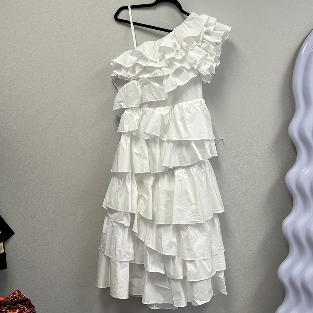 Ariadne Gown - Picture 6 of 7